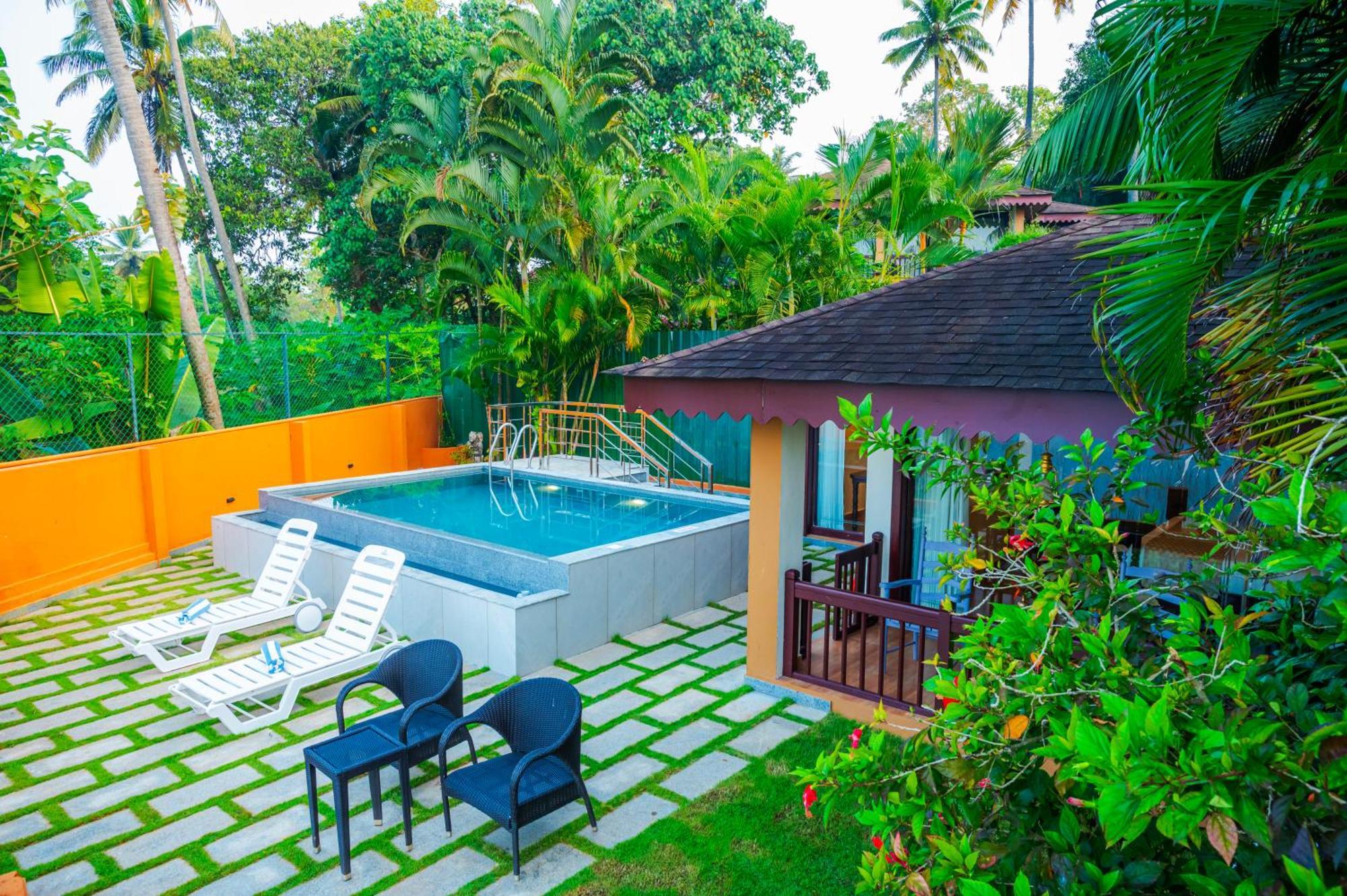 Fragrant Nature Backwater Resort & Ayurveda Spa Kollam Buitenkant foto